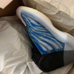 Yeezy QNTM Adult Sneakers